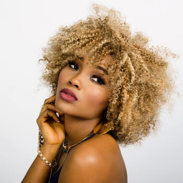 Silicone is a “Sili-Don’t” for Curly Hair